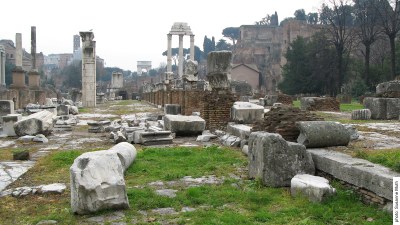 Basilica Iulia, heutiges Erscheinungsbild