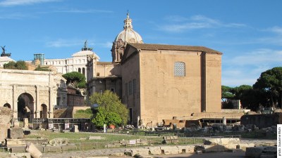 Curia Diocletiani im Kontext der heutigen Ausgrabungsstätte